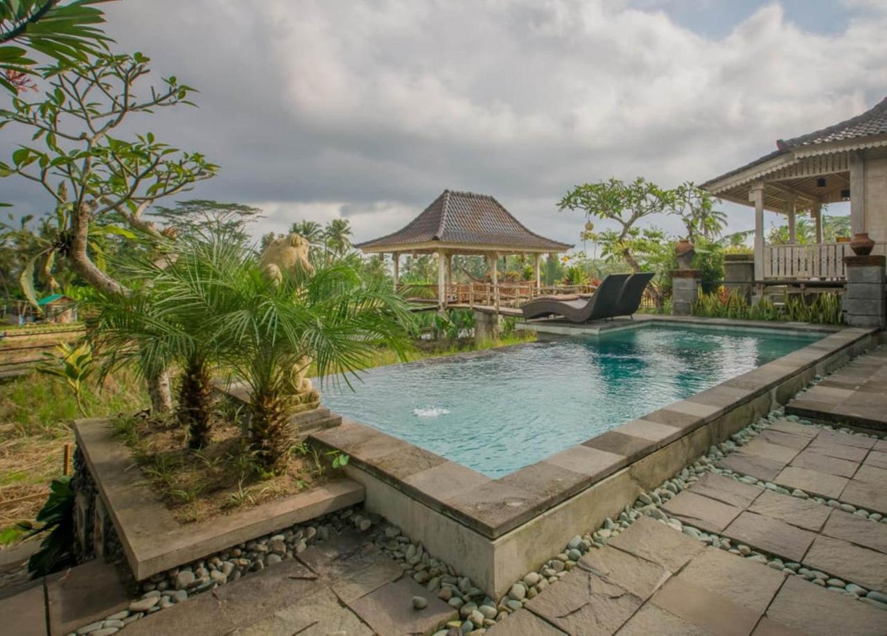 Uma Caming Villas&Gym Tegallalang  Esterno foto
