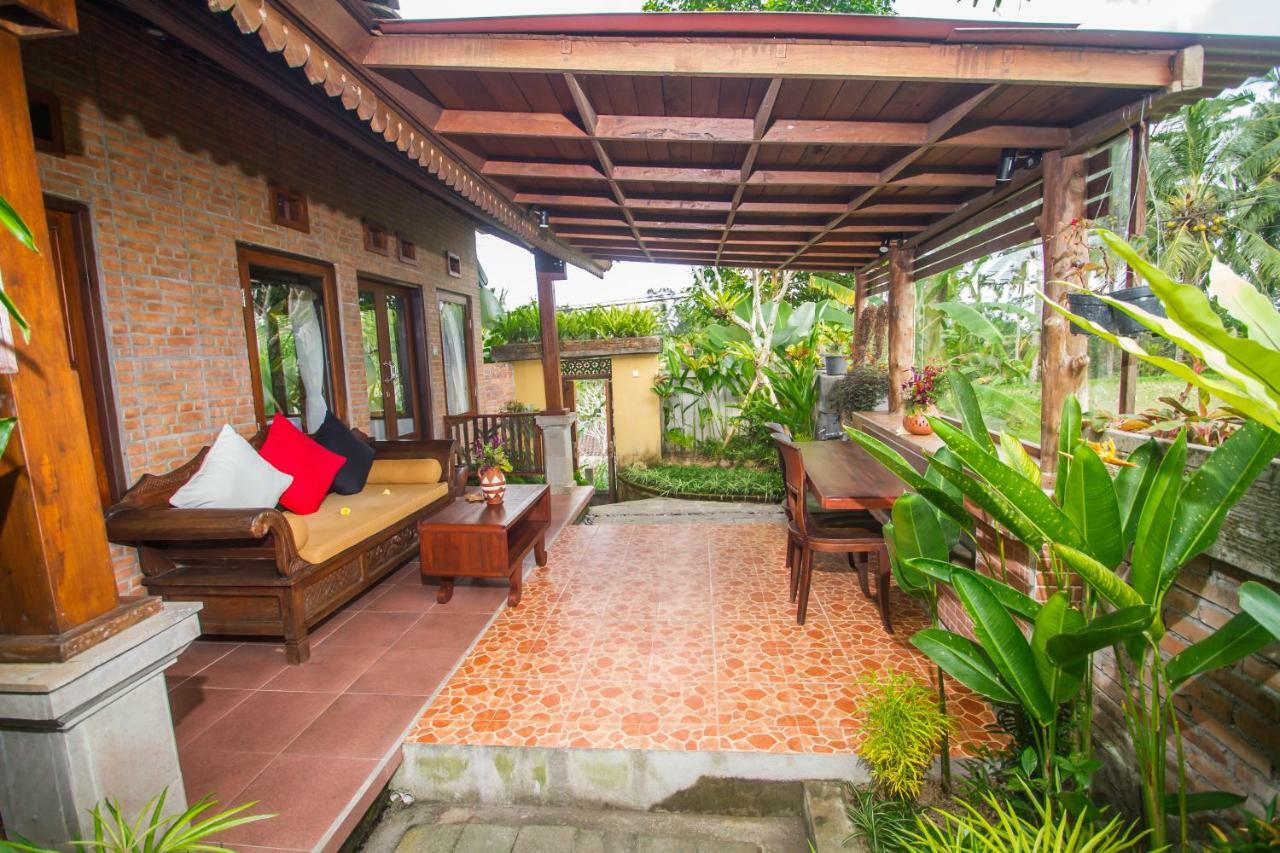Uma Caming Villas&Gym Tegallalang  Esterno foto